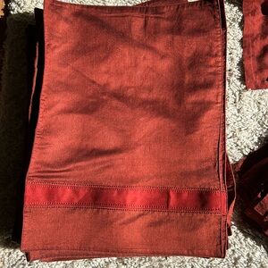 12 placemats from Crate & Barrel, Grayson red with matching napkins 21” x 21”